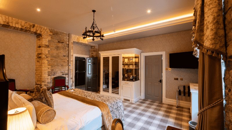 Luxury escape www.kinnittycastlehotel.com