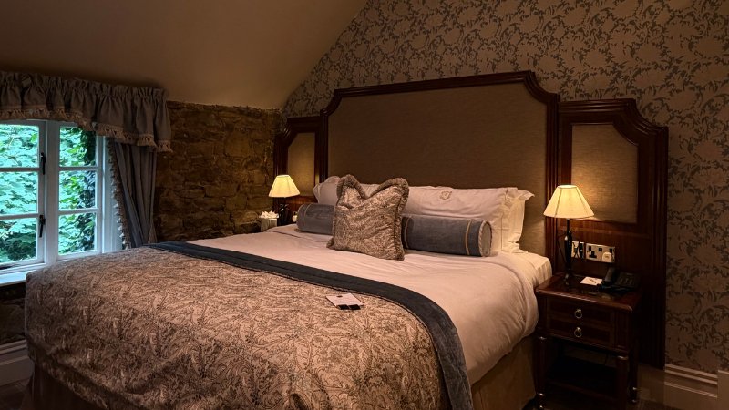 Luxury escape www.kinnittycastlehotel.com