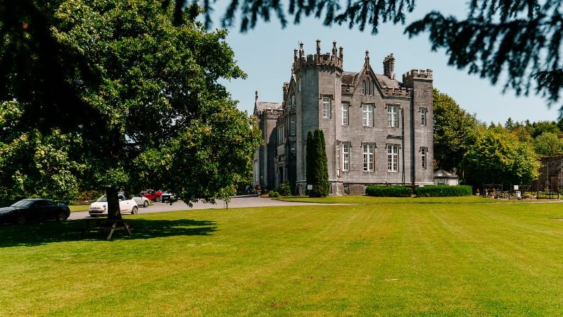 Untitled design www.kinnittycastlehotel.com